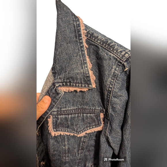 Life Style Women's Jean Jacket - Picture 6 of 12
